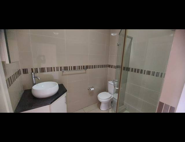 2 BEDROOM APARTMENT FOR SALE IN UMHLANGA RIDGE